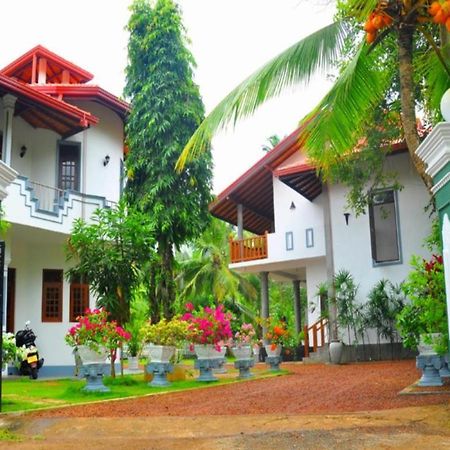 Canal Villa Bentota Buitenkant foto